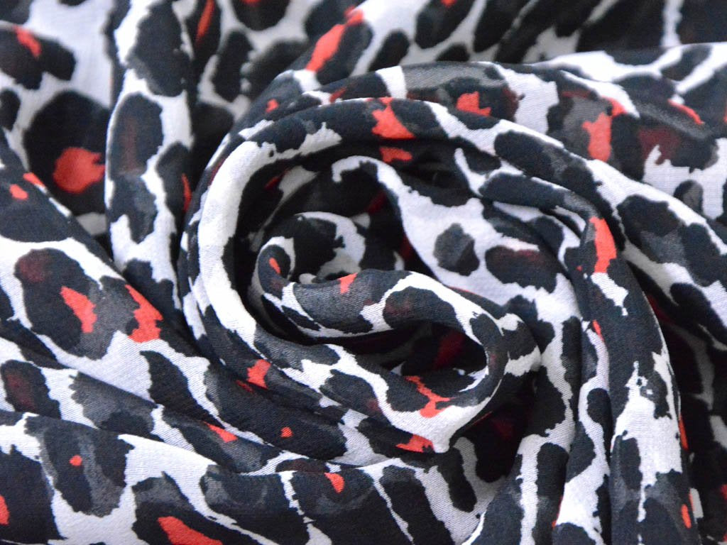 Precut Of 1 Meter White Black Red Abstract Animal Digital Printed Georgette Fabric